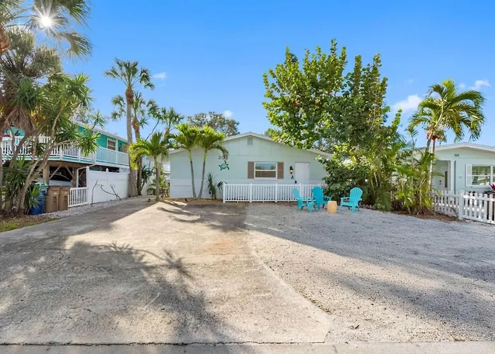 August Pet Friendly And Hot Tub A * Clearwater Beach